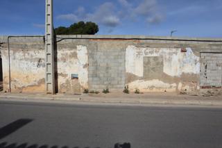 Local Comercial a Piscina 1. Local en venta