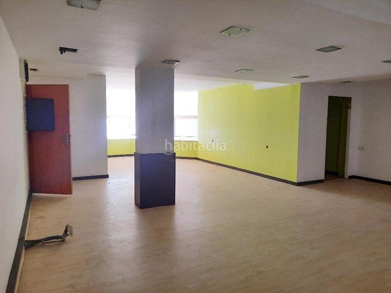 Foto 063f7633-951a-42b9-b680-8b26da239ca1. Local comercial local en venta en Casc Antic Ripollet