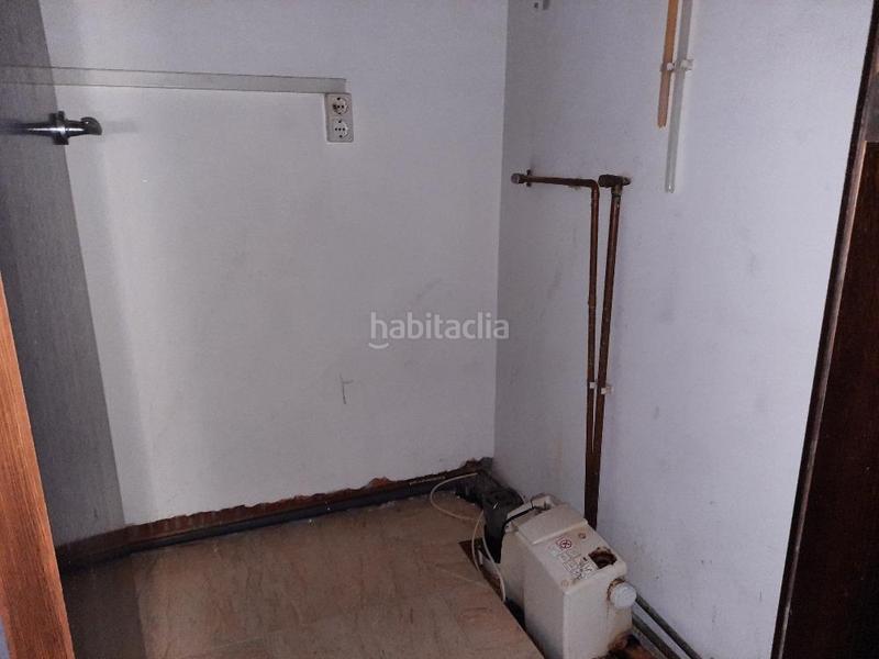 Foto 5ed2efe2-7faa-41d1-a2d5-a03243ad2ec3. Local comercial local en venta en Casc Antic Ripollet