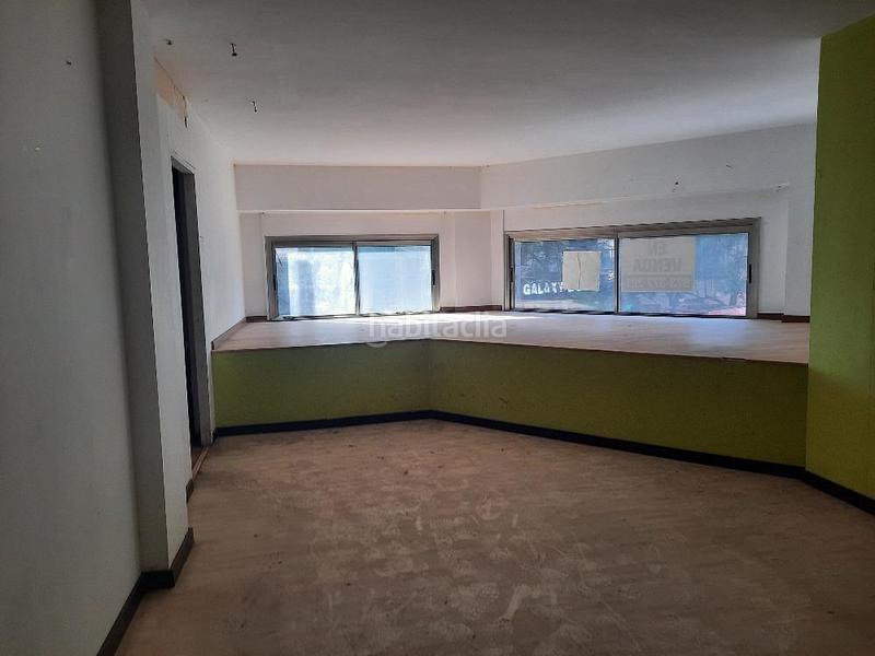 Foto d9bd30da-f5e3-41ac-b098-5d28ebf345b7. Local comercial local en venta en Casc Antic Ripollet