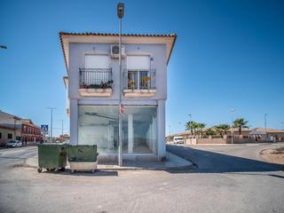 Locale commerciale in Jose manuel claver valderas 41. Local en venta