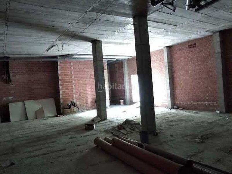 Foto dc7386f3-d040-4e38-9a0d-9323a113b00f. Local commercial dans Hernani