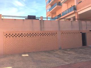 Business premise in Cuesta talavera 8. Local en venta