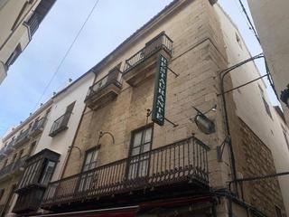 Office space in Francisco marti mora 1. Oficina en venta