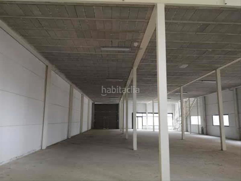 Foto bf75bac5-76a5-47f7-ac12-46a5557b2c05. Fabrikhalle in mariana de montoya 11 in Renfe - Bulevar 1ª y 2ª Fase Jaén