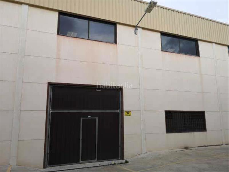 Foto e190aa5b-205d-4f95-80a8-44ed5157ba80. Fabrikhalle in mariana de montoya 11 in Renfe - Bulevar 1ª y 2ª Fase Jaén