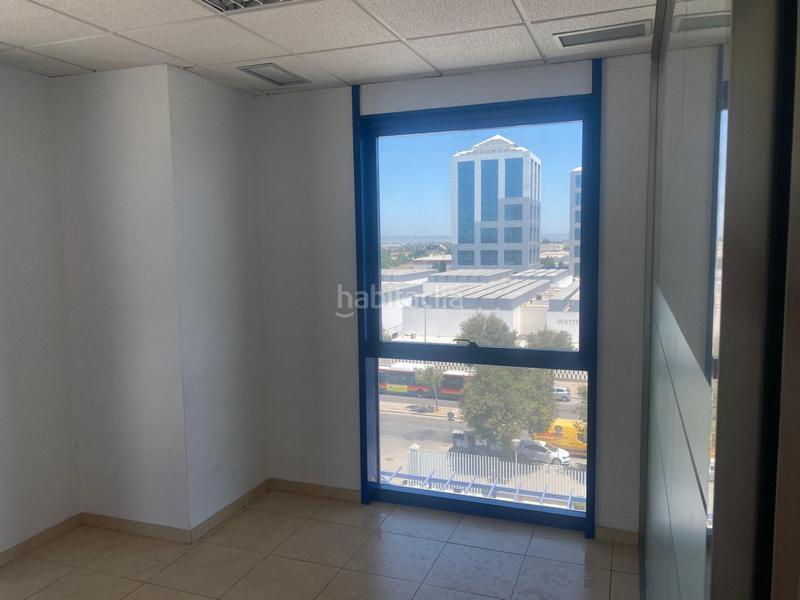 Foto 010f56b4-adfc-44e5-b3ec-630d49fa51bb. Oficina en astronomia 1 oficina en venta en San Jerónimo - La Bachillera Sevilla