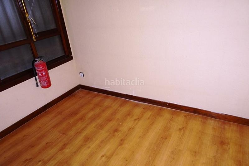 Foto 4cbe6322-c544-48da-a414-64b0e77c7e77. Oficina a florida 19 a Ensanche Vitoria - Gasteiz