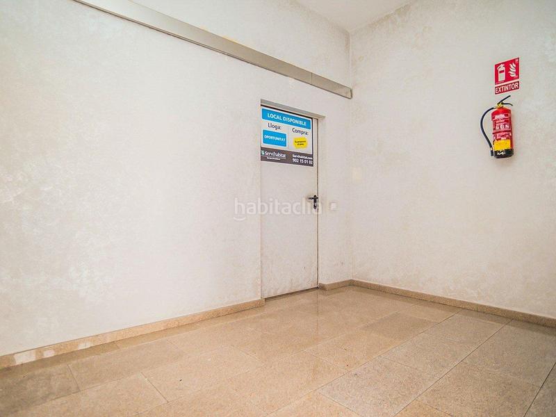 Foto b6eb957a-20e5-430c-b5d0-c6e408d1807d. Geschäftsraum in riudoms 36-38 in Ponent Reus