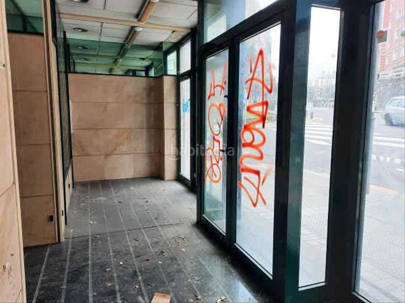 Foto d95a90b9-4683-48a8-987f-c673bf4d0a81. Local comercial a larraskitu 31 a Rekalde Centro Bilbao