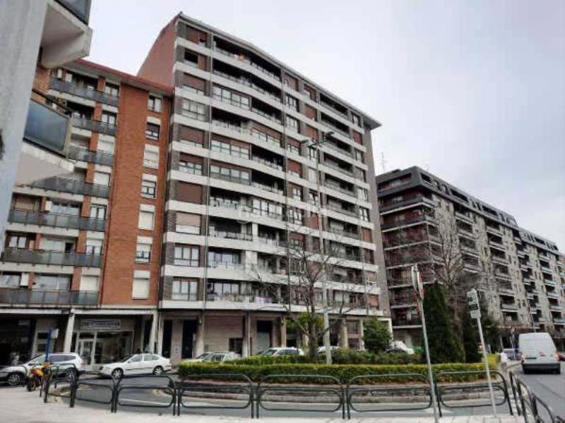 Foto 02d4c109-bd82-4e6c-9dfa-e26ba6f2f2dd. Local comercial a francisco goya 4 a Bagatza - S. Vicente Barakaldo