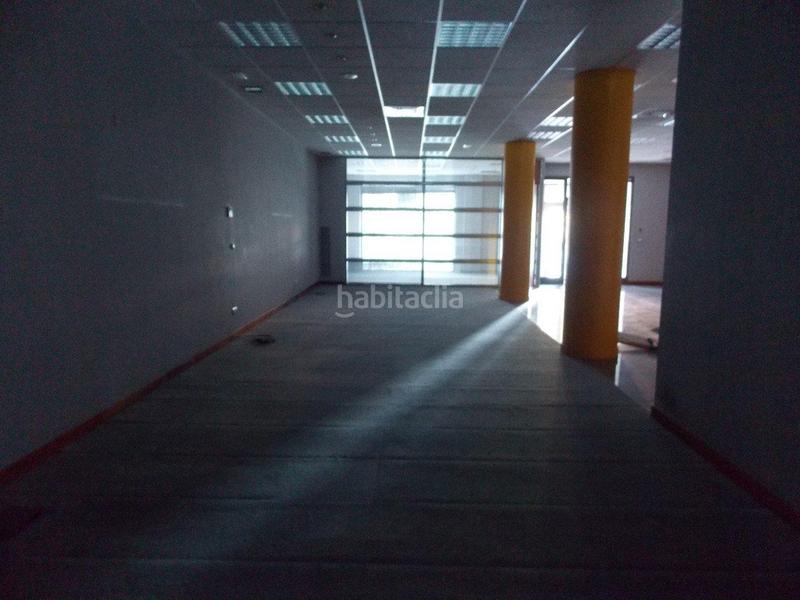 Foto d2f5babf-0cb6-4095-8325-a2ba21ca7204. Local comercial en victoria 7 local en venta en La Victoria - Puente Jardín Valladolid