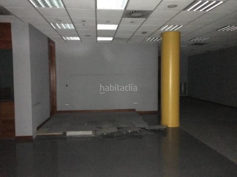 Foto d7500f3e-dd7b-442e-a64c-eeb243ee7b2d. Local comercial en victoria 7 local en venta en La Victoria - Puente Jardín Valladolid