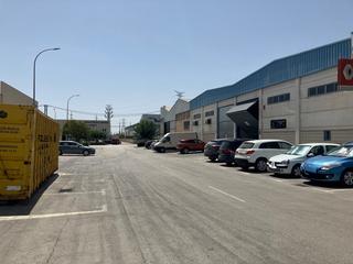 Nau industrial a Cinco, poligon el rublal 3. Nave en venta