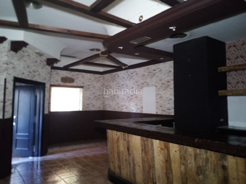 Foto eb56412b-f7b9-45d3-b145-3bbf193c634b. Local comercial en san francisco javier 7 local en venta en Jaén
