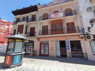 Local commercial à Pz de españa, 13 bajo - cabra 13. Local en venta