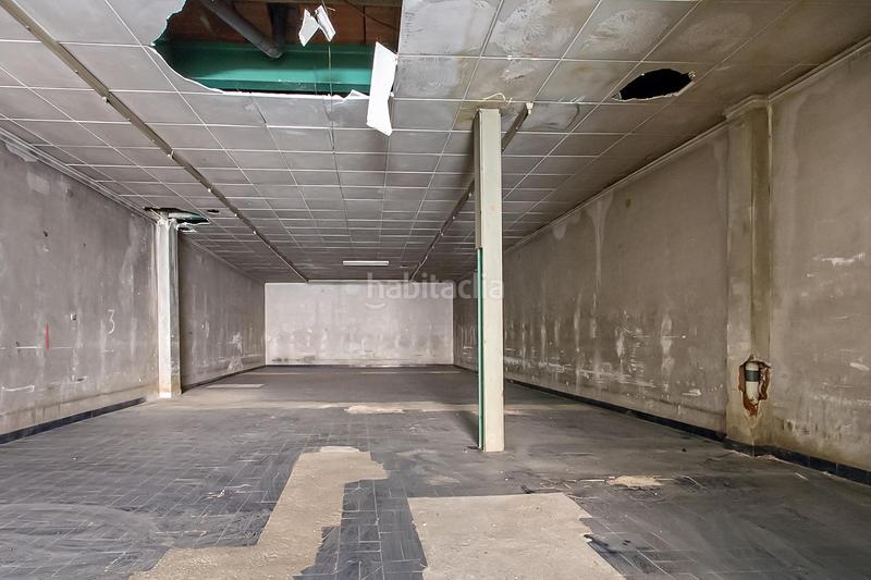 Foto 1ddb4f49-612e-455b-8b42-eb3db58cd505. Lloguer local comercial a Castellarnau Sabadell