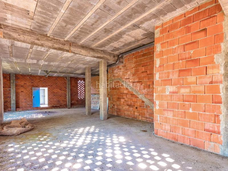 Foto 6c2f4e9c-110e-4952-bd14-5dac5fe9a4d4. Local comercial a cacheiras 33-39 a Teo