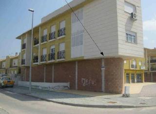 Local commercial à Rio segura 12. Local en venta