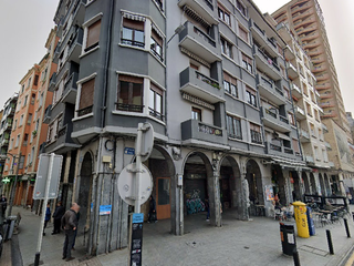 Local commercial à Untzaga 2. Local en venta
