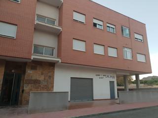Local Comercial a De la compositora carmen ibañez 1. Local en venta