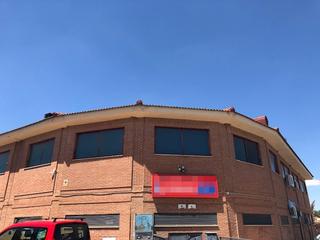 Local commercial à Luxemburgo 18. Local en venta