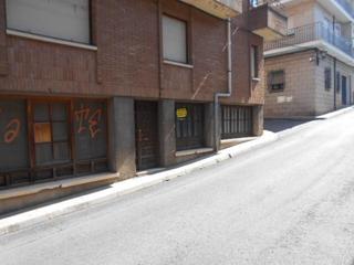 Local commercial à Dos de mayo 3. Local en venta