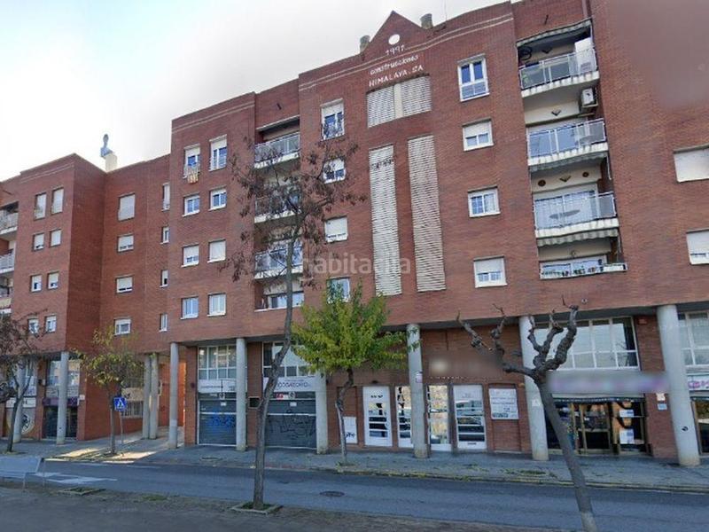 Foto d13d2a93-e9fe-4a6d-98b8-cd5a144e84d0. Local comercial en collsalarca de 57 local en venta en Sabadell