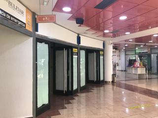 Locale commerciale in Jose arozena paredes (cc. parque boulevard) 6. Local en venta