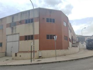 Nau industrial a Bujalance esquina c/ alcaudete (modulo 12) s/n. Nave en venta