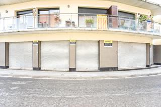 Local Comercial a Almogavers 14-16. Local en venta