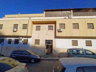 Oficina en Jos vazquez 1. Oficina en venta