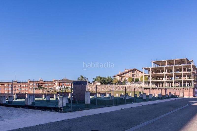 Foto 7b39ed5a-579e-42db-899a-eece53e9f34c. Edificio  en venta en Viana