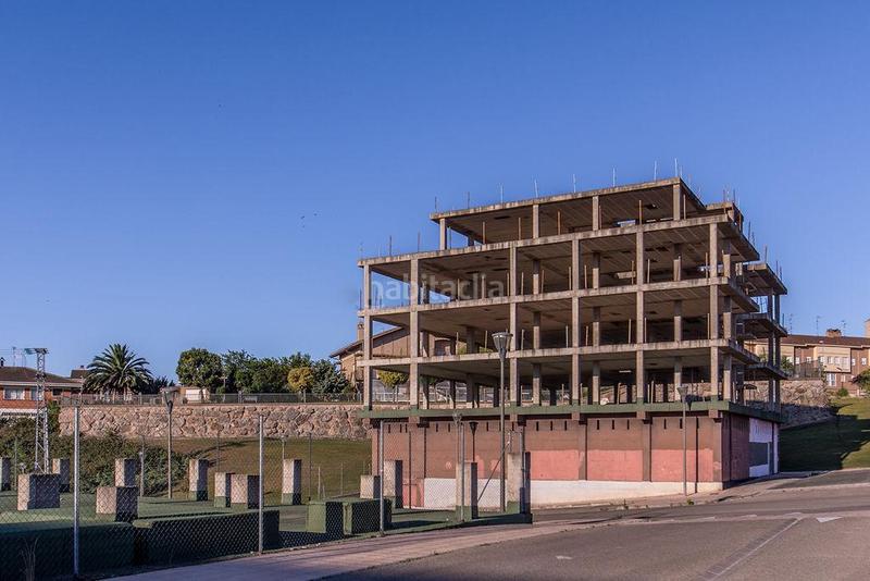 Foto 9b4f6f14-a3d6-4135-9676-e06ea804f2f5. Edificio  en venta en Viana