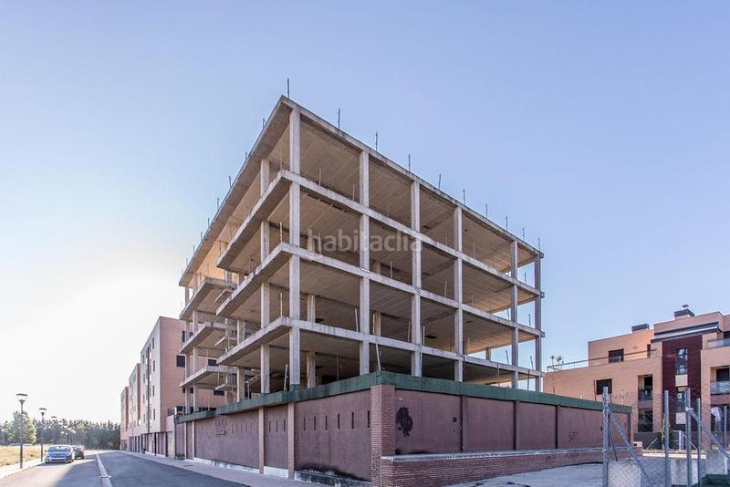 Foto b84a66e7-4d77-4d35-8247-13f380bf91ac. Edificio  en venta en Viana