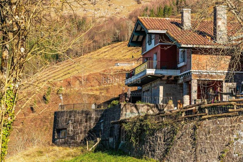 Foto 3c198a6b-1269-43e6-b513-55e7021cdbff. Edificio en letea hauzoa 13b edificio en venta en Errezil