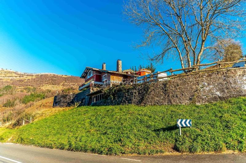 Foto 8dd5ef5f-90d9-49d3-b388-47ff22910707. Edificio en letea hauzoa 13b edificio en venta en Errezil