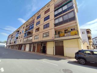 Local commercial à San martin 2. Local en venta