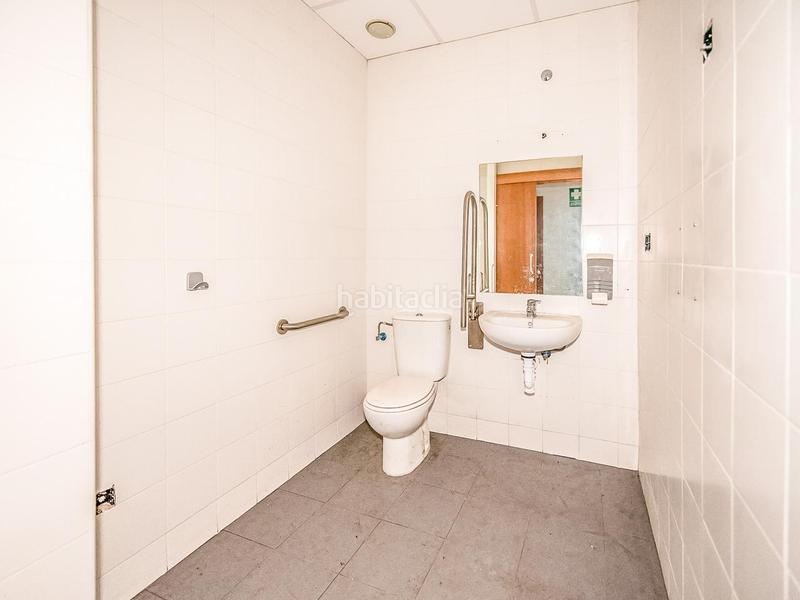 Foto 95816966-a356-4d66-9d72-2d120bc0cac5. Local comercial en huelgas 18 local en venta en Vadillos Valladolid