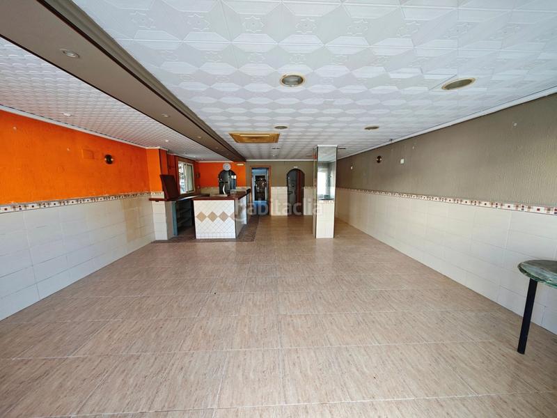 Foto 171ffc7a-ac69-4329-ae9e-42d327816f04. Local comercial a avenida borrons a Xeraco