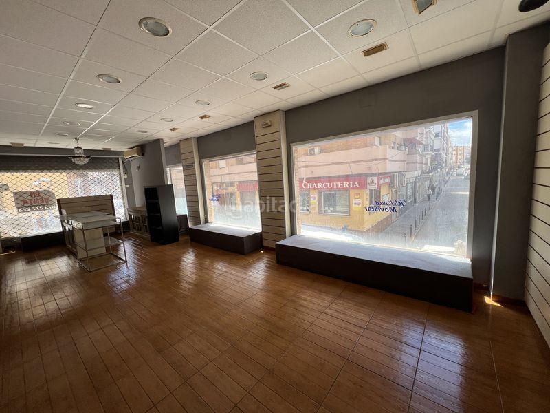Foto 38ef881f-787b-49ae-a0a7-11cebb41d9f2. Local comercial en alcalde prospero castaño (galeria comercial entreplanta) 1 local en venta en San Juan de Aznalfarache