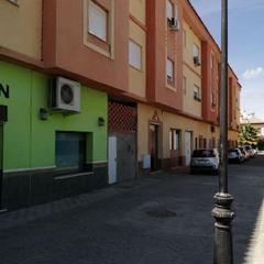 Local commercial à Jose barco 1. Local en venta
