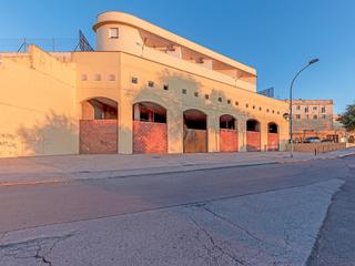 Local commercial à Del loro 40-46. Local en venta