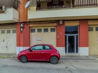 Lloguer Local Comercial a Ponent 28. Local en venta y alquiler