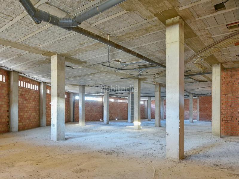Foto d8fc9d2a-04c0-42a4-acb1-8230c77b3903. Local comercial a pilarejo 5 a Mengíbar