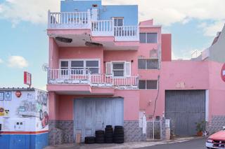 Edifici a San antonio 107. Edificio en venta