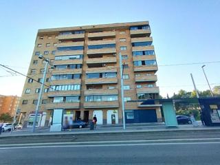 Local commercial à Academia general militar 75. Local en venta