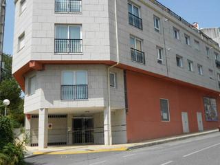 Local commercial à Rosalia de castro 28. Local en venta