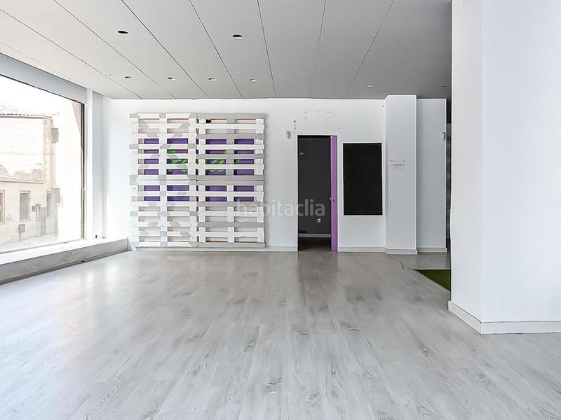 Foto b26aee26-b17e-4404-8a1e-262e4d9e343d. Local comercial local en venta en Barri Antic Manresa
