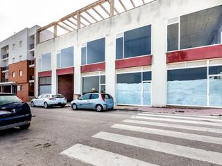 Local Comercial a De las palmeras 3. Local en venta